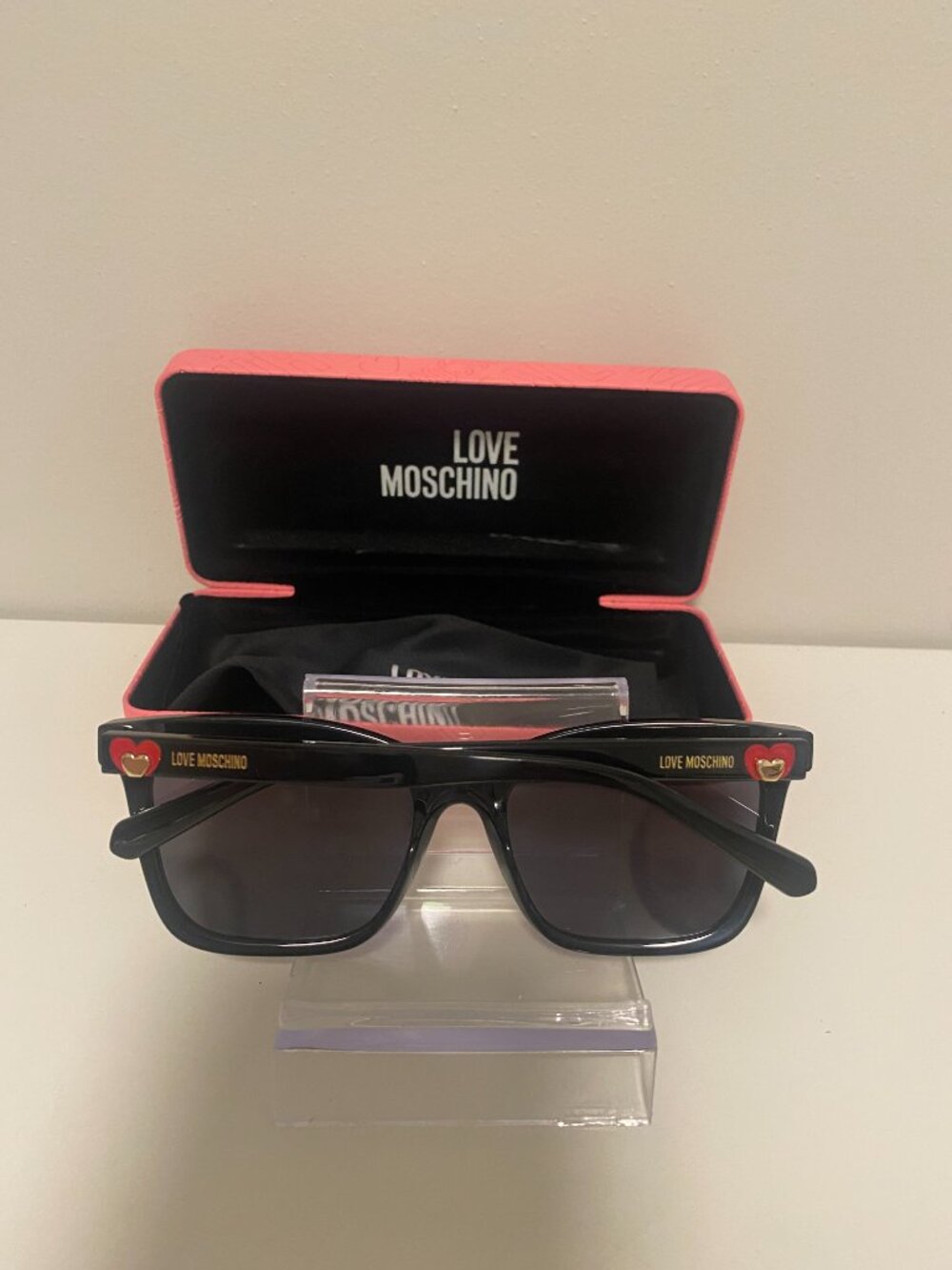 NWT Love Moschino Black Sunglasses - Picture 10 of 10